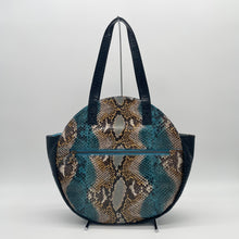 画像をギャラリービューアに読み込む, デコレートパイソントート×コブラレザートートバッグ