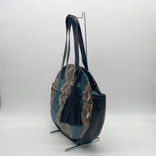 画像をギャラリービューアに読み込む, デコレートパイソントート×コブラレザートートバッグ