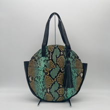 画像をギャラリービューアに読み込む, デコレートパイソントート×コブラレザートートバッグ