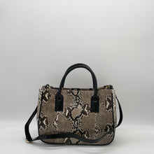画像をギャラリービューアに読み込む, デコレートパイソン×コブラレザーハンドバッグ