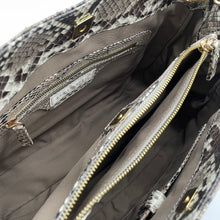 画像をギャラリービューアに読み込む, デコレートパイソン×コブラレザーハンドバッグ