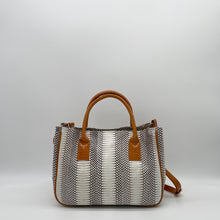 画像をギャラリービューアに読み込む, コブラレザーハンドバッグ