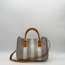 画像をギャラリービューアに読み込む, コブラレザーハンドバッグ