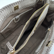 画像をギャラリービューアに読み込む, コブラレザーハンドバッグ