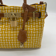 画像をギャラリービューアに読み込む, カゴバッグ