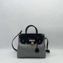 画像をギャラリービューアに読み込む, カゴバッグ