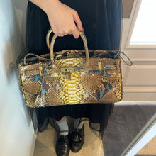 画像をギャラリービューアに読み込む, デコレートパイソンハンドバッグ