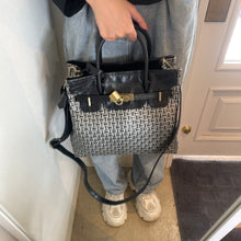 画像をギャラリービューアに読み込む, カゴバッグ