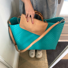 画像をギャラリービューアに読み込む, カゴバッグ