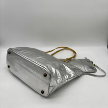 画像をギャラリービューアに読み込む, コブラレザーメタリックトートバッグ