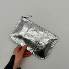 画像をギャラリービューアに読み込む, コブラレザーメタリックトートバッグ