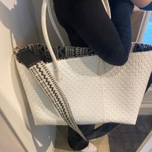 画像をギャラリービューアに読み込む, カゴバッグ