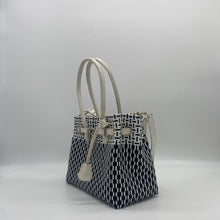 画像をギャラリービューアに読み込む, カゴバッグ