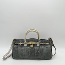 画像をギャラリービューアに読み込む, コブラレザーハンドバッグ