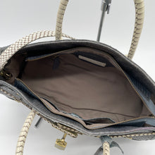 画像をギャラリービューアに読み込む, コブラレザーハンドバッグ