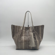 画像をギャラリービューアに読み込む, コブラレザートートバッグ