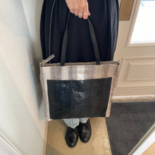 画像をギャラリービューアに読み込む, コブラレザートートバッグ