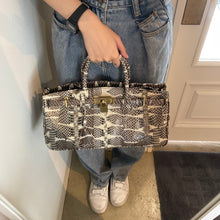 画像をギャラリービューアに読み込む, マングローブスネークハンドバッグ