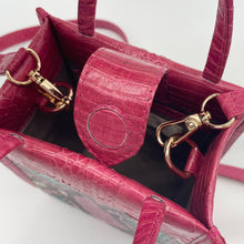 画像をギャラリービューアに読み込む, デコレートパイソン×コブラレザーショルダーバッグ