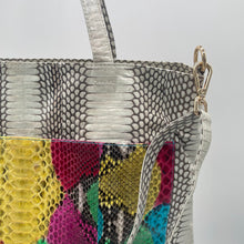 画像をギャラリービューアに読み込む, デコレートパイソン×コブラレザートートバッグ