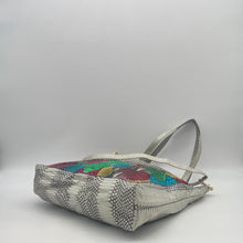 画像をギャラリービューアに読み込む, デコレートパイソン×コブラレザートートバッグ
