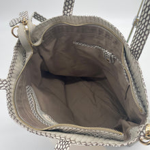 画像をギャラリービューアに読み込む, デコレートパイソン×コブラレザートートバッグ