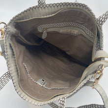 画像をギャラリービューアに読み込む, デコレートパイソン×コブラレザートートバッグ