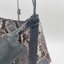 画像をギャラリービューアに読み込む, デコレートパイソン×コブラレザートートバッグ