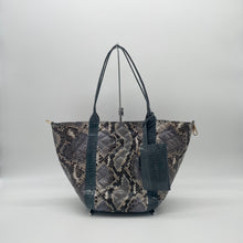 画像をギャラリービューアに読み込む, デコレートパイソン×コブラレザートートバッグ