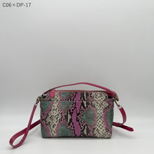 画像をギャラリービューアに読み込む, デコレートパイソン×コブラレザーショルダーバッグ