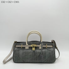 画像をギャラリービューアに読み込む, コブラレザーハンドバッグ