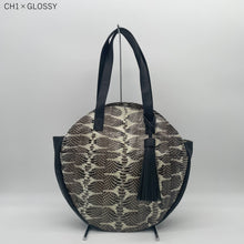 画像をギャラリービューアに読み込む, マングローブスネーク×カウレザートートバッグ