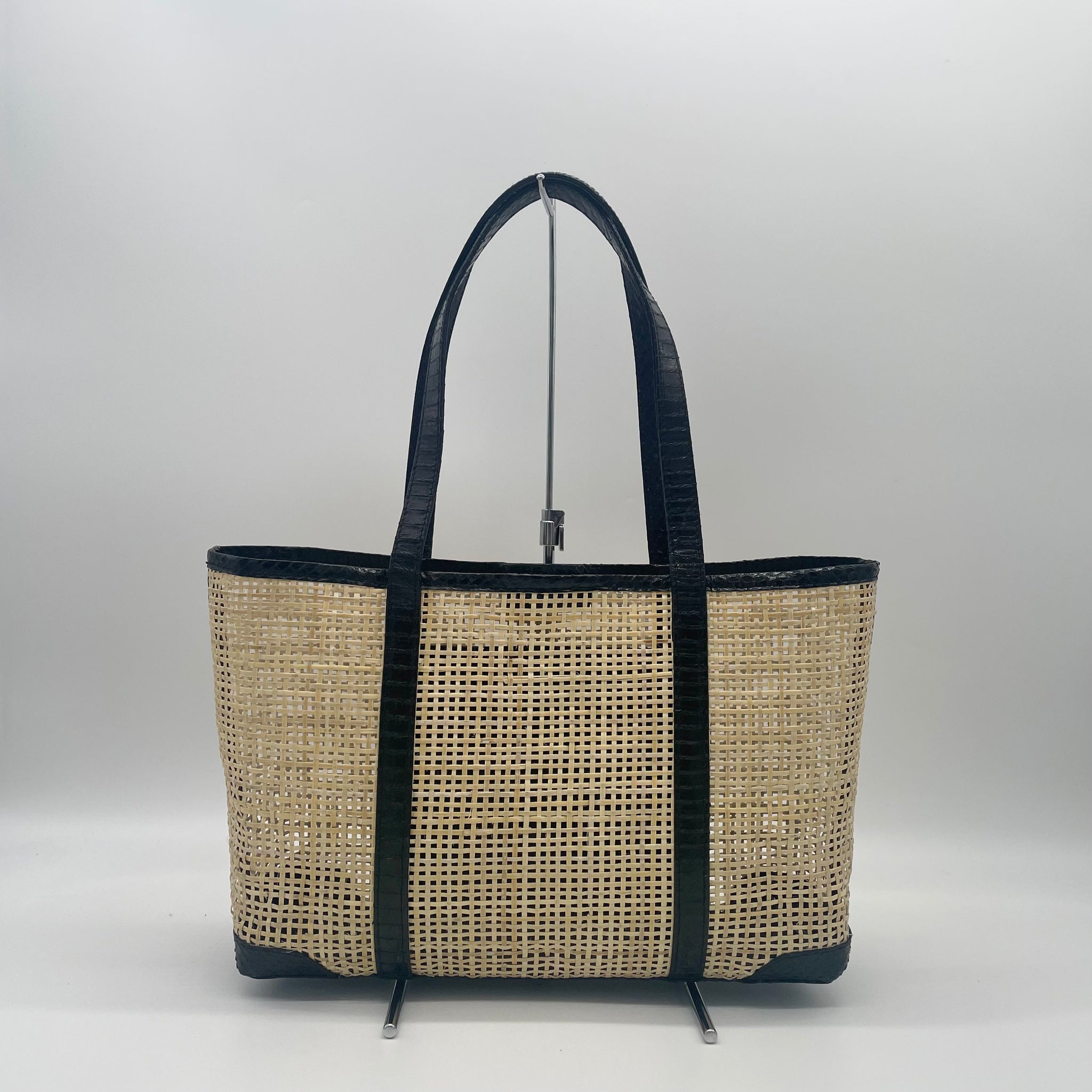 コブラレザーカゴバッグ – pliable tokyo