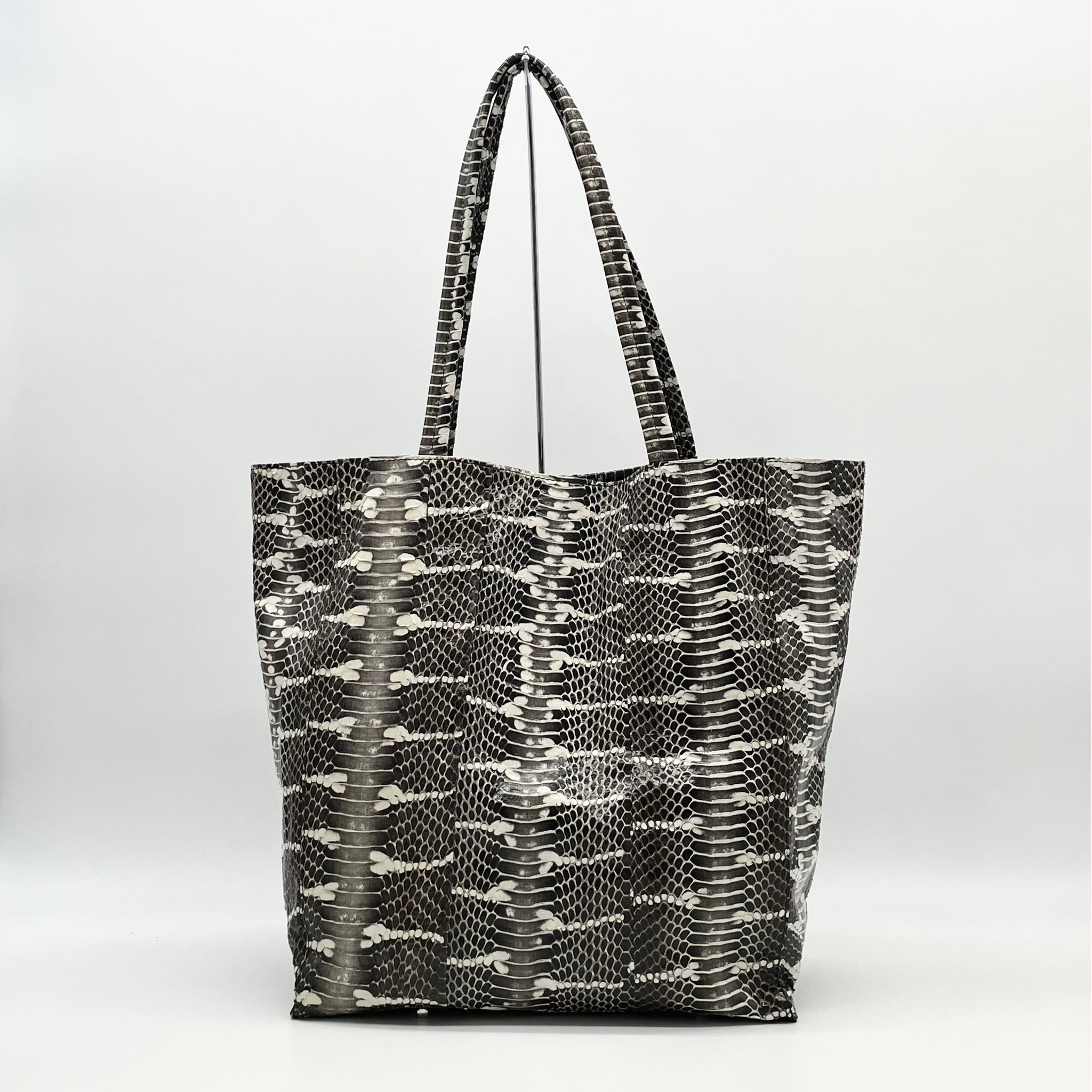 pliable tokyo プライアブル マングローブスネークトートバッグ 船形 MANGROVE SNAKE – pliable tokyo
